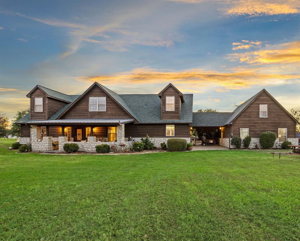 Teller Bell Ct, Granbury, TX 76049