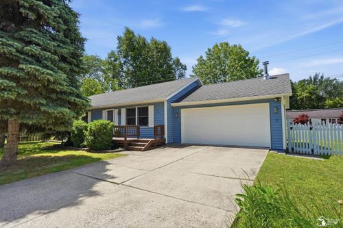 3484 Lakeshore Dr, Monroe, MI, 48162-4552 | Card Image