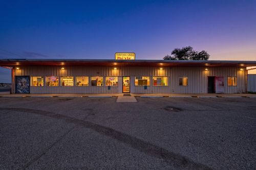724 N Main St, Belen, NM, 87002-4032 | Card Image