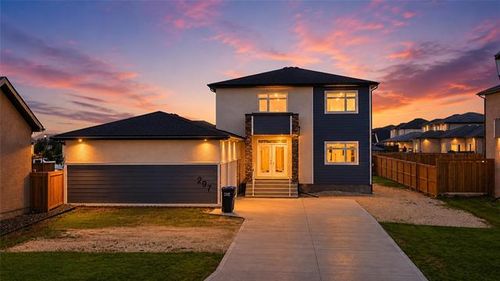 297 River Trail Dr, House with 4 bedrooms, 3 bathrooms and null parking in West St Paul MB | Card Image