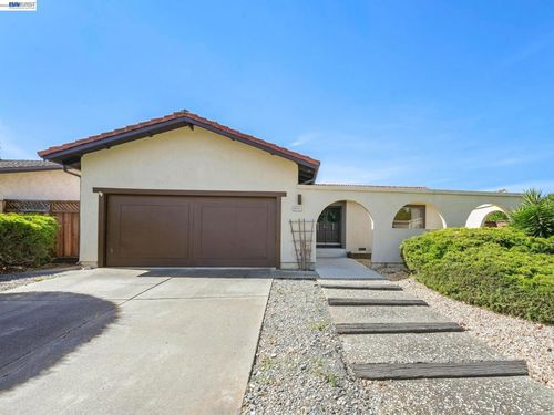 40701 Penn Ln, Fremont, CA, 94538-3507 | Card Image