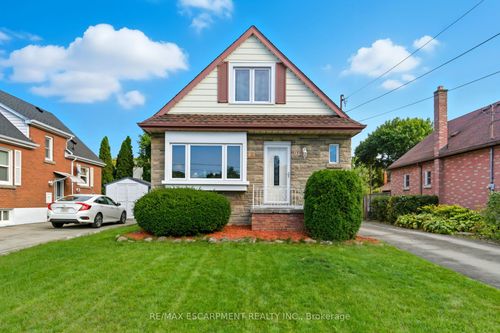 91 E 42nd St, Hamilton, ON, L8T3A2 | Card Image