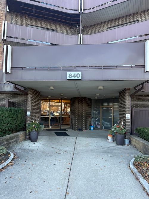 unit-115-840 Wellington Ave, Elk Grove Village, IL, 60007-3346 | Card Image