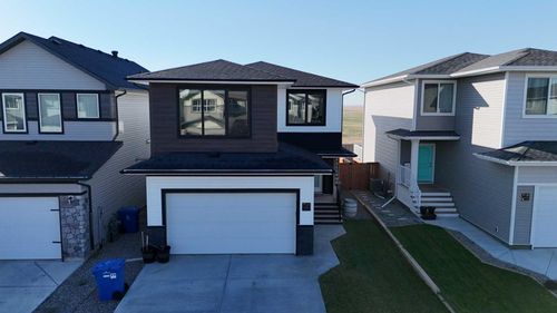 914 Miners Blvd W, Lethbridge, AB, T1J5S6 | Card Image