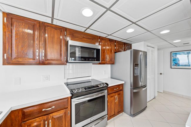 APT-1808 - 1370 S Ocean Blvd, Condo with 2 bedrooms, 3 bathrooms and null parking in Pompano Beach FL | Image 13