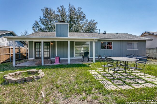 9921 Flatland Trl, House other with 3 bedrooms, 2 bathrooms and null parking in Converse TX | Image 24