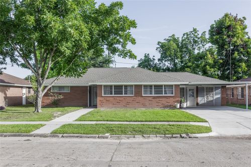 1210 Wilma Lois Ave, Pasadena, TX, 77502-3925 | Card Image