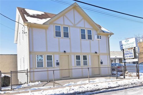 862 Charles St, North Providence, RI, 02904-5669 | Card Image