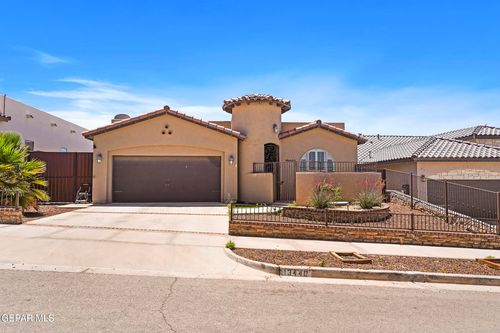 13440 Emerald Ranch Ln, Horizon City, TX, 79928-6411 | Card Image