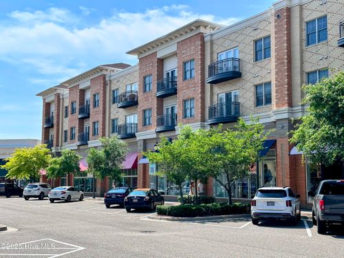 unit-317-6832 Main St, Wilmington, NC, 28405-8464 | Card Image