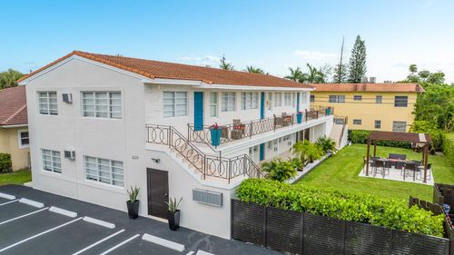 apt-104-620 Ne 2nd Ct, Hallandale Beach, FL, 33009-3980 | Card Image