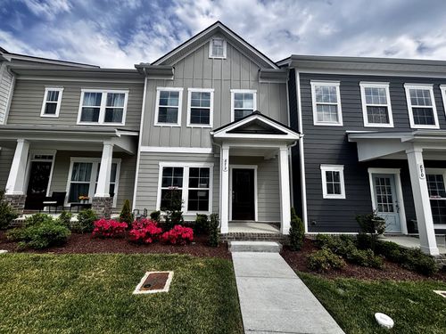 872 Westcott Ln, Antioch, TN, 37013-5423 | Card Image