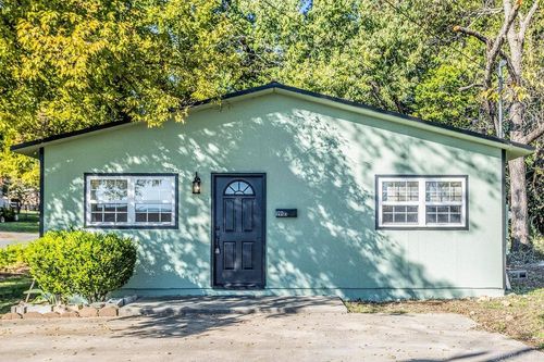 1901 Neeley St, Batesville, AR, 72501-5936 | Card Image