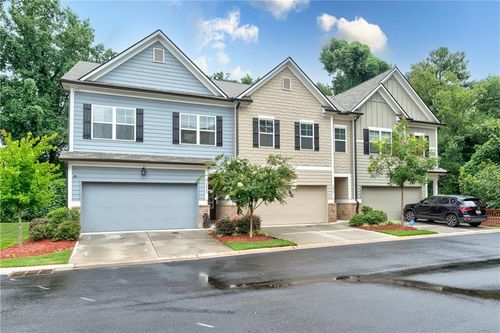 1315 Heights Park Dr Se, Atlanta, GA, 30316-3175 | Card Image