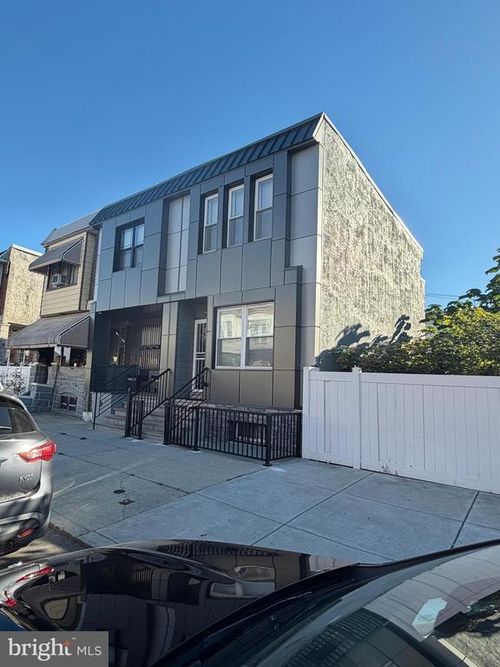 2647 S 2nd St, PHILADELPHIA, PA, 19148-4703 | Card Image