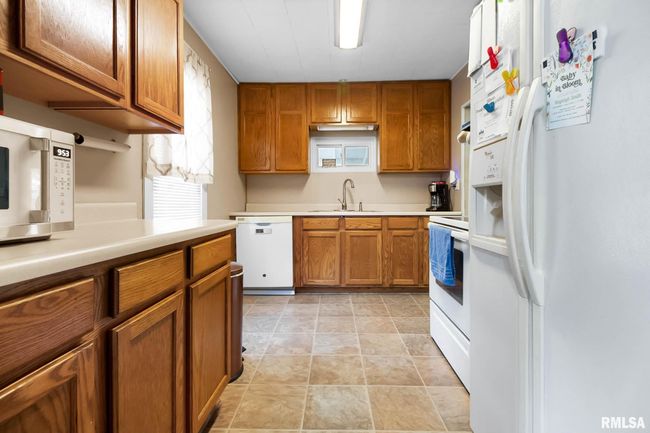 100 E Adams St, House other with 2 bedrooms, 1 bathrooms and null parking in Du Quoin IL | Image 14