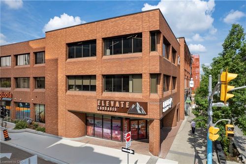 73 King St W, Kitchener, ON, N2G1A7 | Card Image