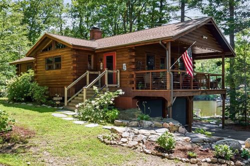 75 Rocky Point Rd, Barrington, NH, 03825-3318 | Card Image