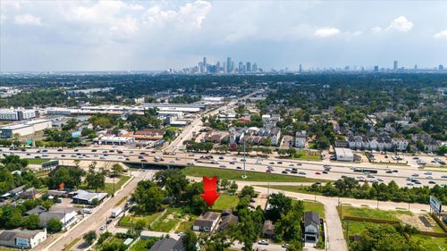 1212 E 32nd St, Houston, TX, 77022-6518 | Card Image