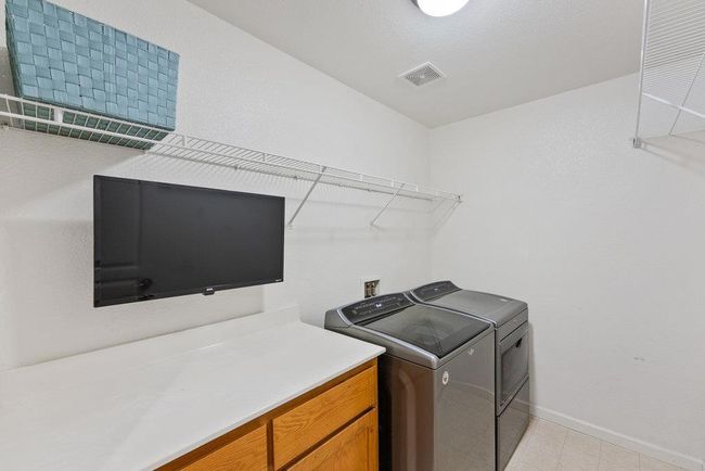 757 Roble St, Townhouse with 4 bedrooms, 3 bathrooms and 2 parking in Watsonville CA | Image 18