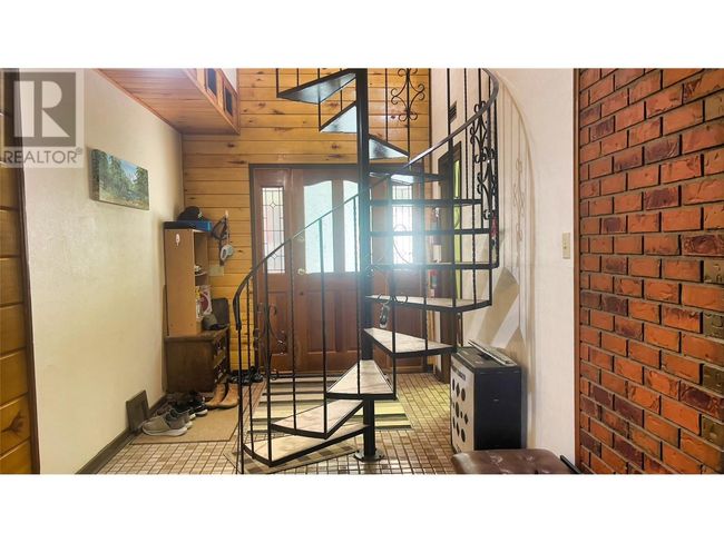 5110 Vance Rd, House other with 3 bedrooms, 3 bathrooms and 2 parking in Canyon BC | Image 35