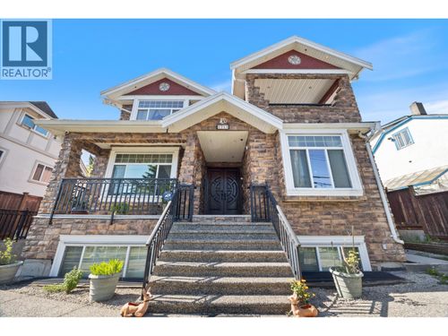 1711 Sixth Ave, New Westminster, BC, V3M2C8 | Card Image