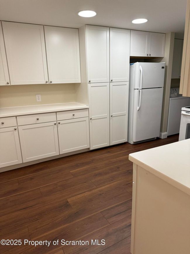 Kitchen | Image 4