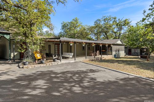 390 Galveston St, Bandera, TX, 78003-6009 | Card Image