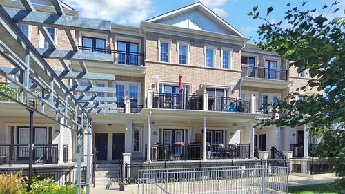 b18-26 Bruce St, Woodbridge, ON, L4L0H4 | Card Image