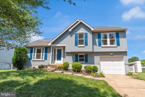38 Hamilton Lakes Dr, Hamilton, NJ, 08619-3439 | Card Image