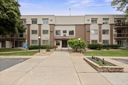 apt-214-2800 Hillsboro Ave N, New Hope, MN, 55427-2333 | Card Image