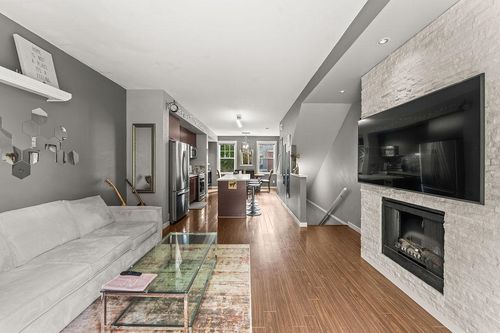 38-18983 72a Ave, Surrey, BC, V4N1A5 | Card Image