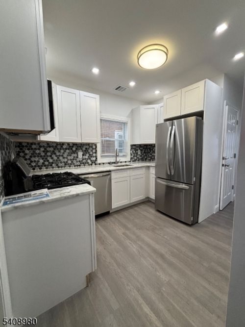 811 S 13th St, Newark, NJ, 07108-1313 | Card Image