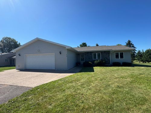 516 2nd St Nw, Hinckley, MN, 55037-8746 | Card Image