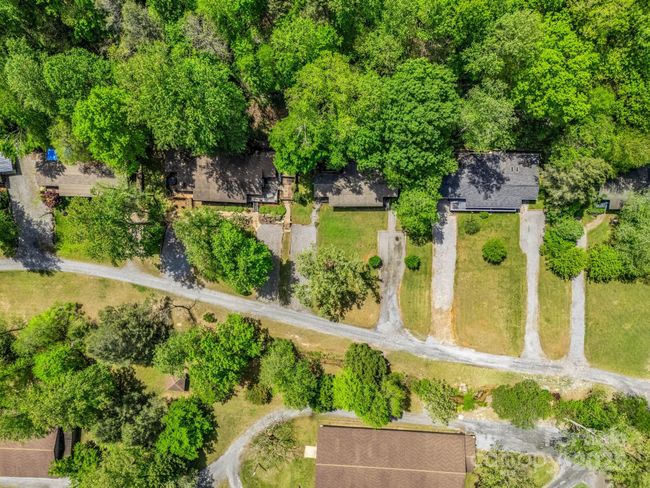 128 Winding Creek Ct, Townhouse with 1 bedrooms, 1 bathrooms and null parking in Lake Lure NC | Image 22