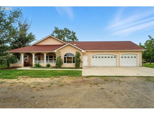 84634 Winesap Rd, Milton-Freewater, OR, 97862-7358 | Card Image