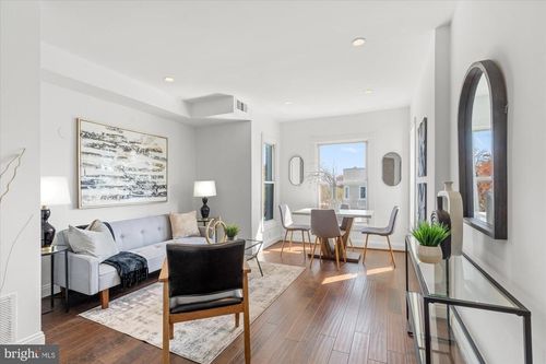 302-1040 6th St Ne, WASHINGTON, DC, 20002-3552 | Card Image