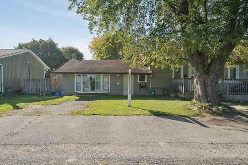 east-351 Winnifred Dr, Keswick, ON, L4P3B6 | Card Image