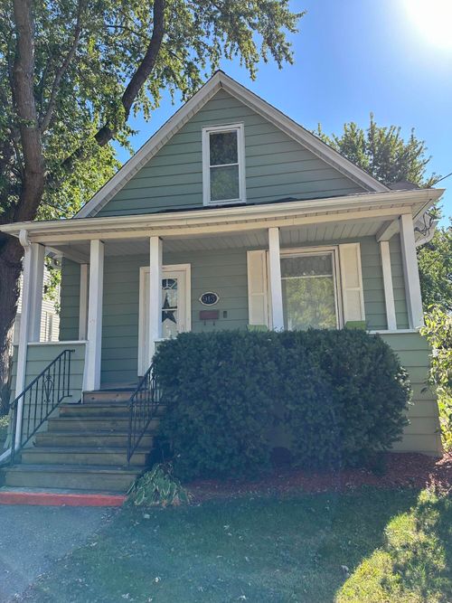 913 69th St, Kenosha, WI, 53143-5409 | Card Image