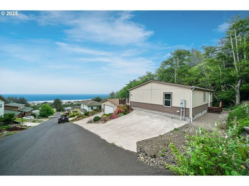 257 Windsong St, Yachats, OR, 97498-8421 | Card Image