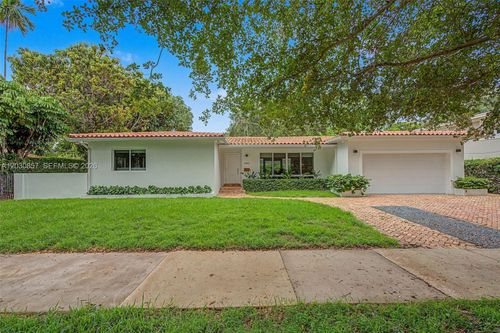 5510 Orduna Dr, Coral Gables, FL, 33146-2644 | Card Image