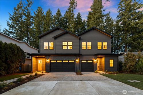 16654 Ne 12th St, Bellevue, WA, 98008-3714 | Card Image