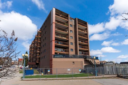 410-3 Apple St, Brockville, ON, K6V4X5 | Card Image