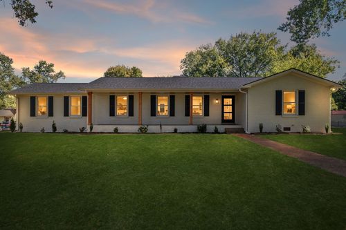 2242 Surrey Dr, Murfreesboro, TN, 37129-1043 | Card Image