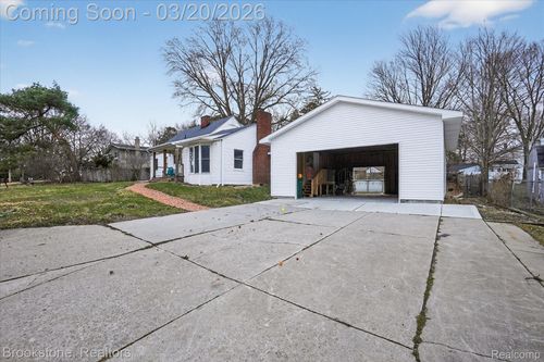 120 Boman St, Flushing, MI, 48433-1769 | Card Image