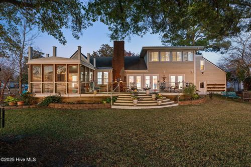 511 N A St, Bridgeton, NC, 28519-1025 | Card Image