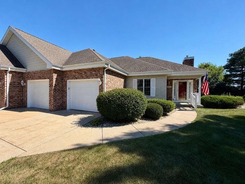 117 Glenn Dr, Cottage Grove, WI, 53527-9389 | Card Image