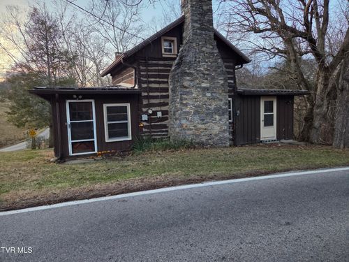 100 Eisenhower Rd, Jonesborough, TN, 37659-4710 | Card Image