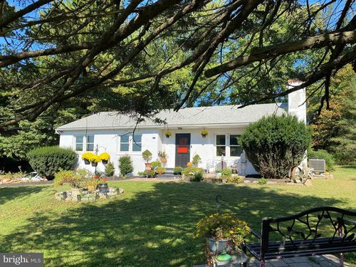 191 W Street Rd, KENNETT SQUARE, PA, 19348-1613 | Card Image