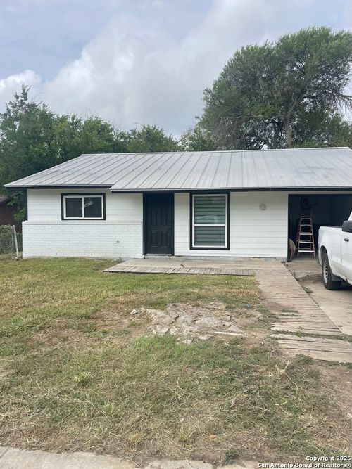 11105 Lone Shadow Trl, Live Oak, TX, 78233-2929 | Card Image